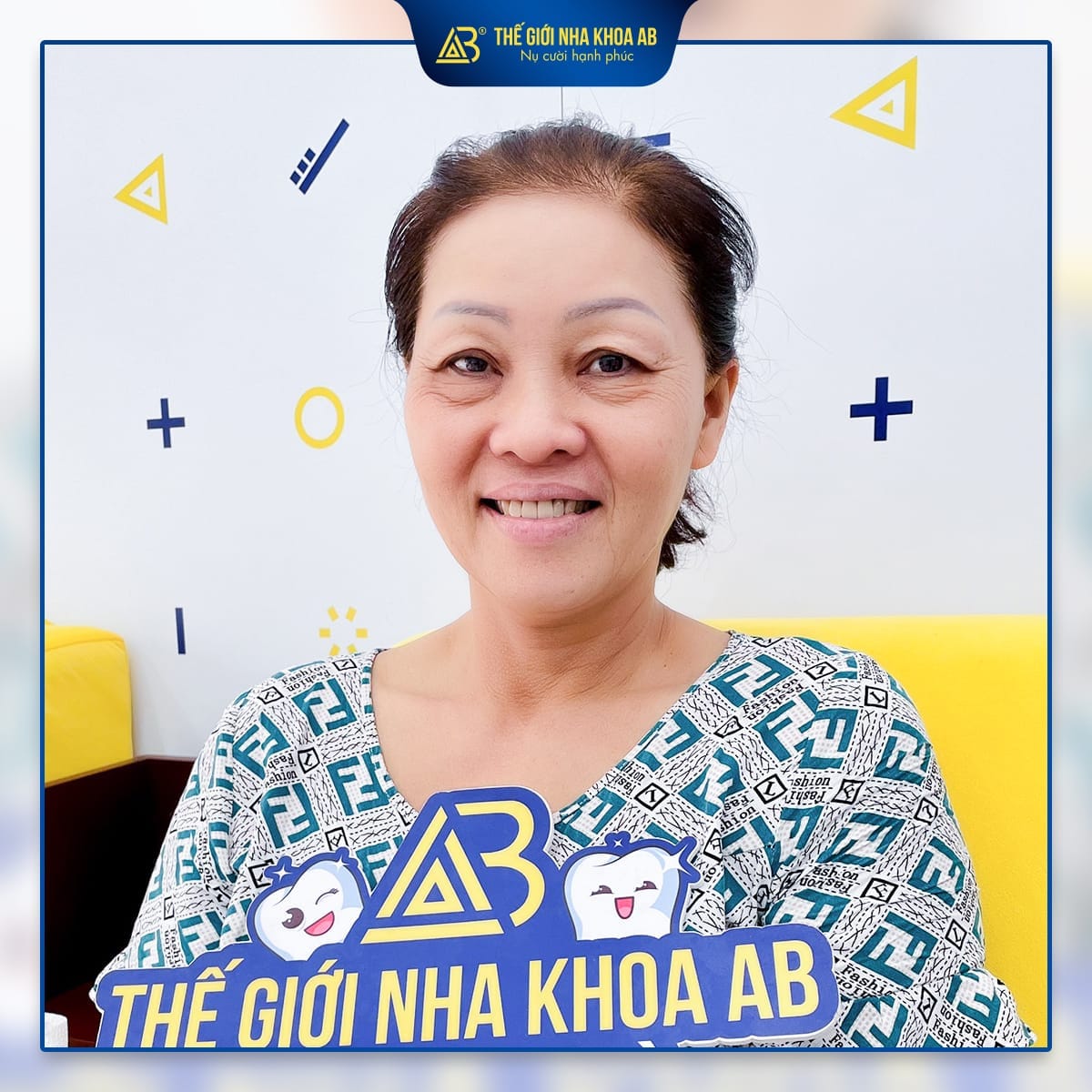 khach-hang-rang-gia-thao-lap-3