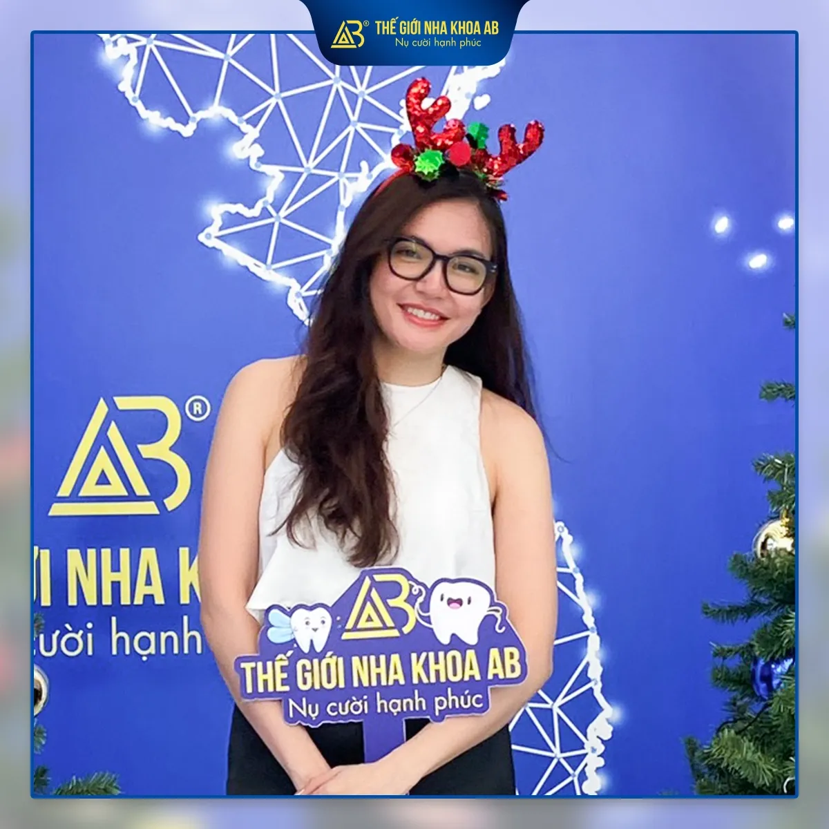 khach-hang-tay-trang-rang-5