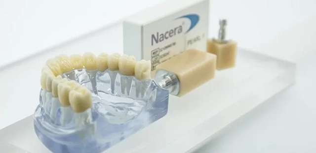 rang-su-Nacera-Q-Aligh